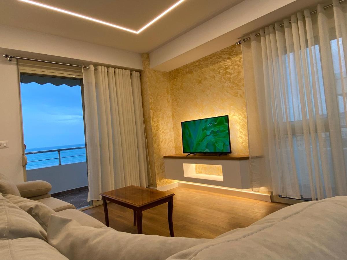 The Blue Pearl Apartment 2 Durres Exterior photo