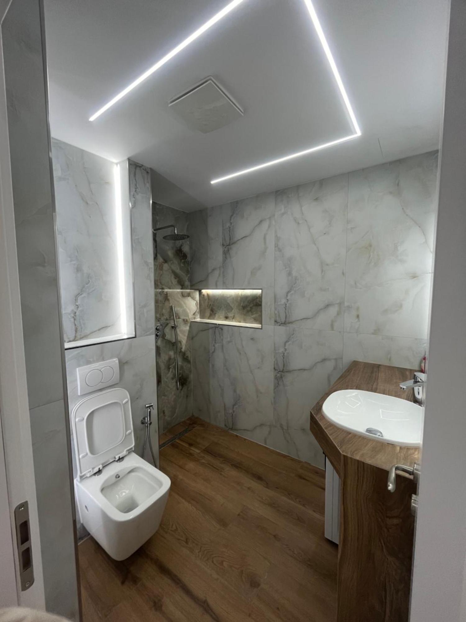 The Blue Pearl Apartment 2 Durres Exterior photo