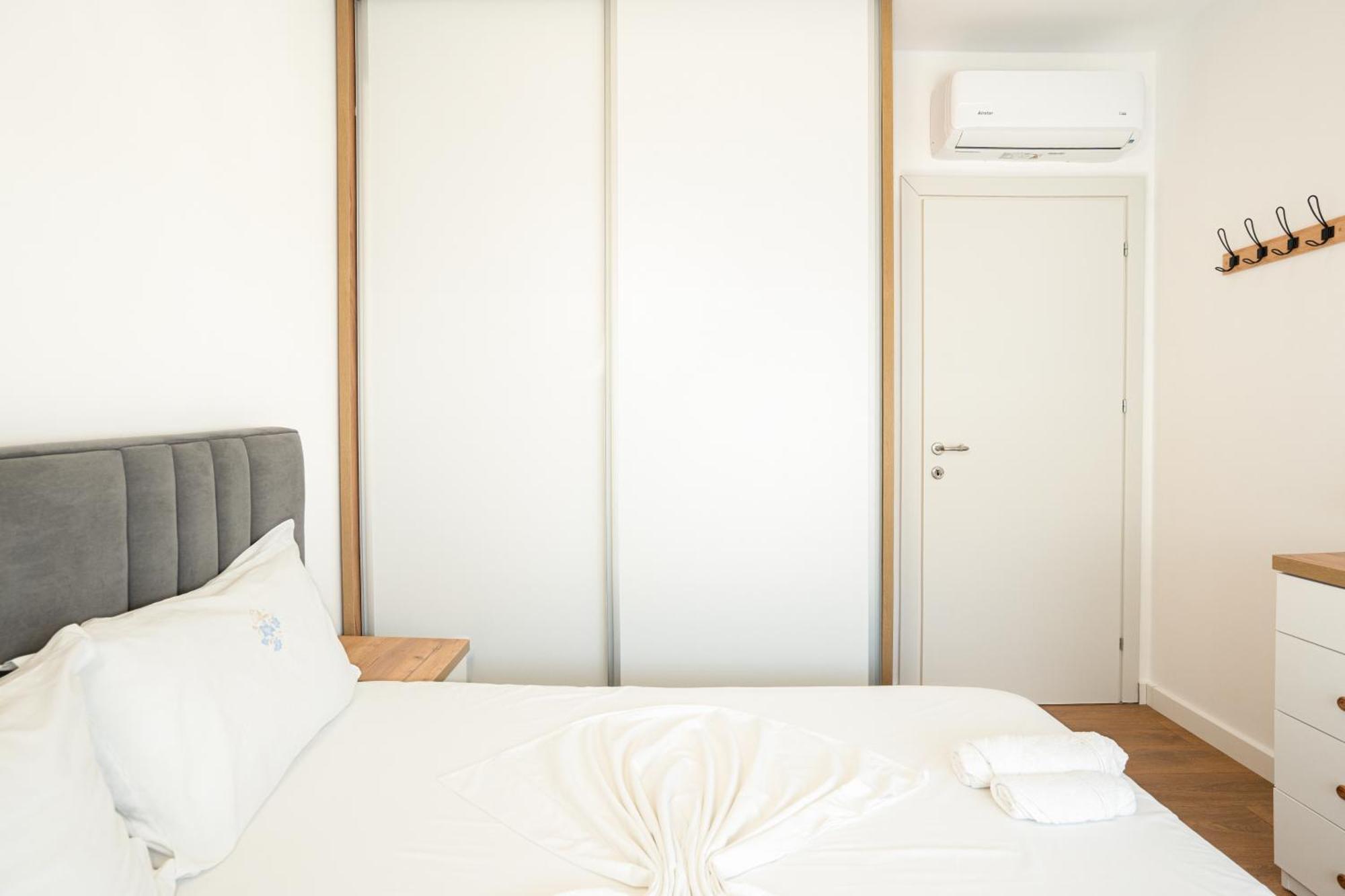 The Blue Pearl Apartment 2 Durres Exterior photo